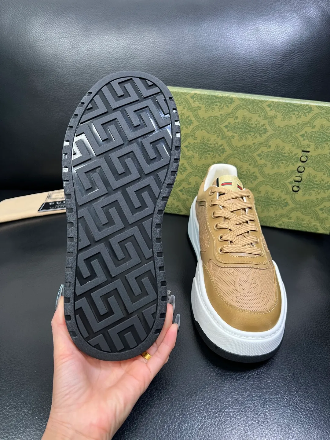 Men's shoes 💰840 Gucci high quality top crafts Gucci counter new original factory configuration, imported cowhide fabric from Italy, imported cowhide lining, breathable and comfortable, sole: original factory special supply original sole super comfortable, original factory and single goods, welcome to compare, code number 38-44 (customized 45 46)